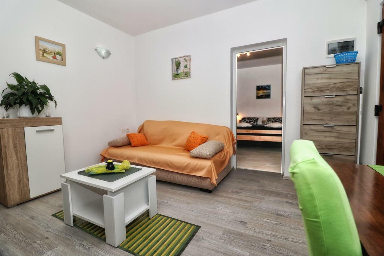 Apartment Edi Pula Eksteriør billede